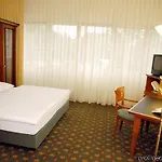 Dormero Hannover-langenhagen Airport Otel 4*