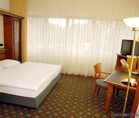 Dormero Hannover-langenhagen Airport מלון 4*