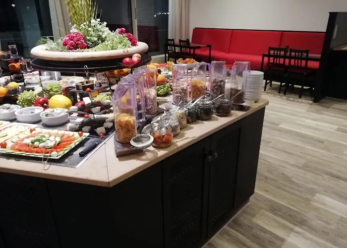 Hotel Dormero Hannover-langenhagen Airport 4*