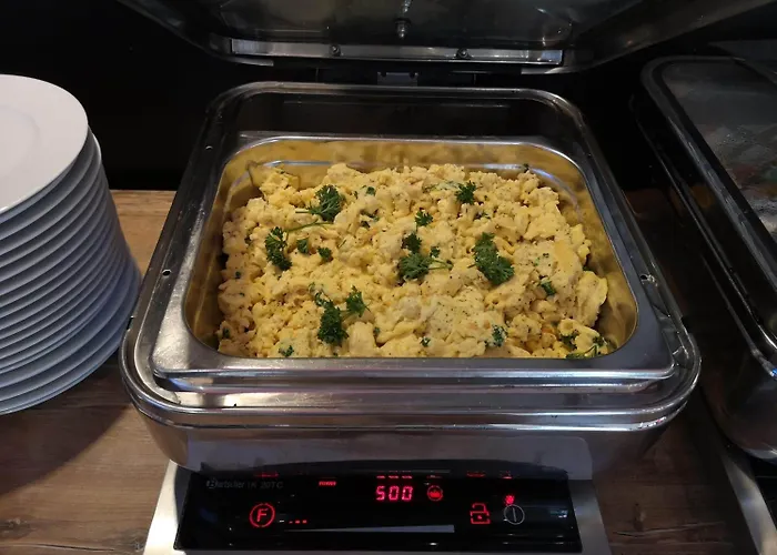 Hotel Dormero Hannover-langenhagen Airport 4*